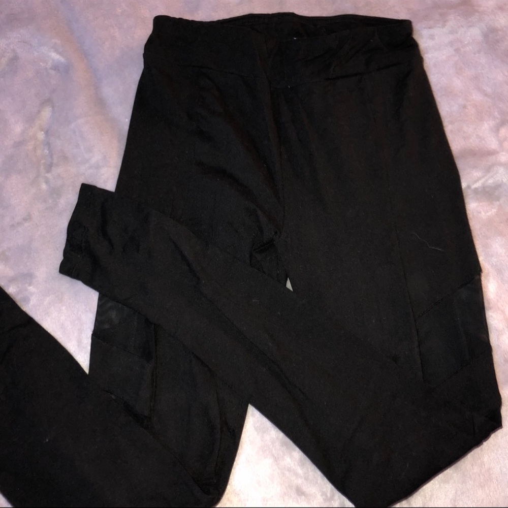 Ardene black mesh sides stretchy leggings